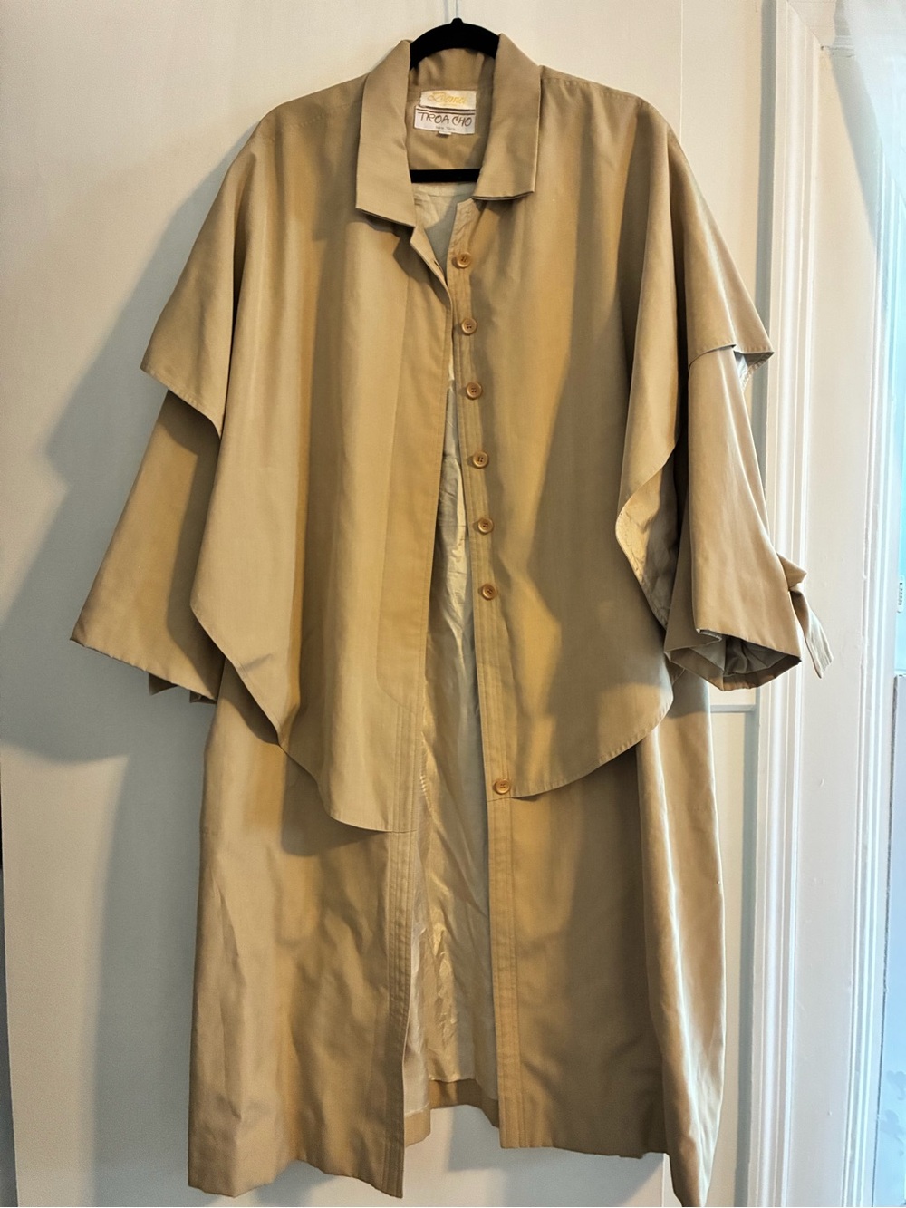 SILK Lightweight Beige Women's Cape Coat - Vintage Style